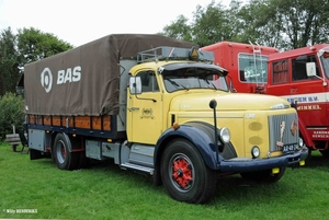 VOLVO N82_NL-AR-48-24 HELLEVOETSLUIS 20150815