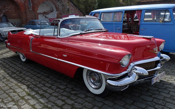 CADILLAC_3