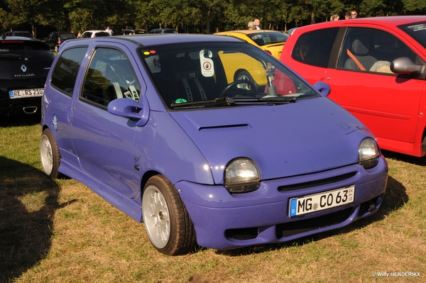 RENAULT_6