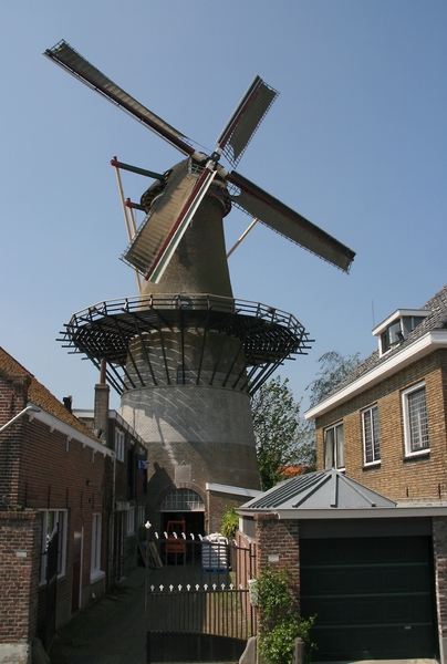 Zierikzee _molen De Hoop met zeilen