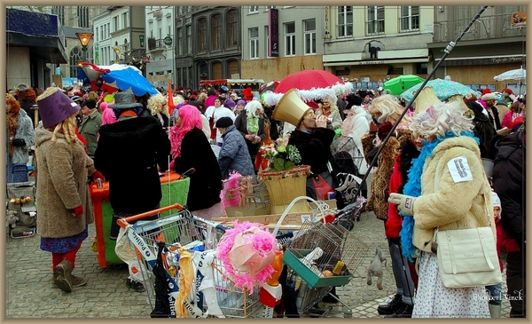 sized_sized_DSC50854a Karnaval Dinsdag-Voil Jeanetten