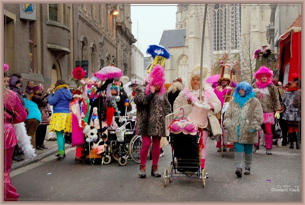 sized_sized_DSC50929a Karnaval Dinsdag-Voil Jeanetten