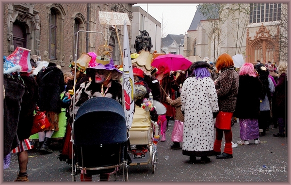 sized_sized_DSC50932a Karnaval Dinsdag-Voil Jeanetten