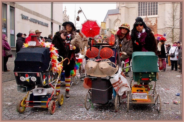 sized_sized_DSC50950a Karnaval Dinsdag-Voil Jeanetten
