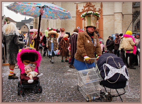 sized_sized_DSC50957a Karnaval Dinsdag-Voil Jeanetten