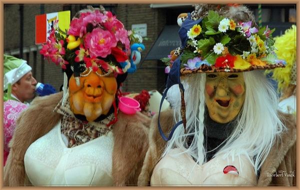 sized_sized_DSC51004a Karnaval Dinsdag-Voil Jeanetten