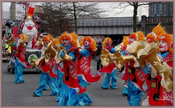 sized_sized_P2290501a Karnaval zondag de stoet