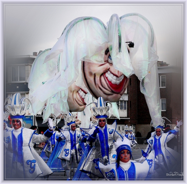 sized_sized_P2290505a Karnaval zondag de stoet