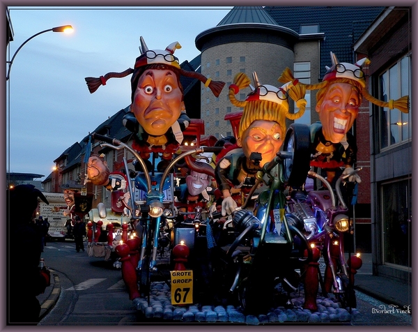 sized_sized_P2290567a Karnaval zondag de stoet