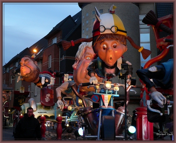 sized_sized_P2290568a Karnaval zondag de stoet