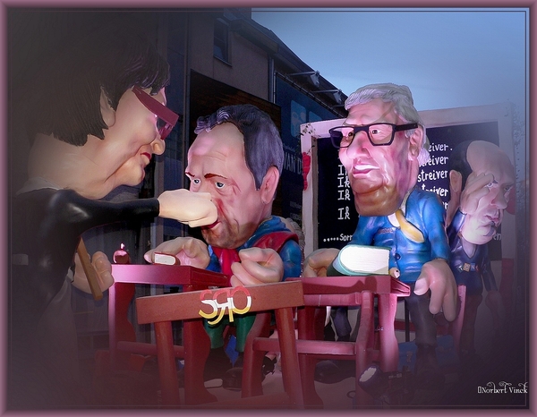 sized_sized_P2290576a Karnaval zondag de stoet