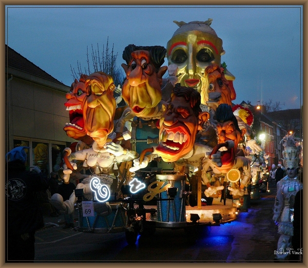 sized_sized_P2290585a Karnaval zondag de stoet