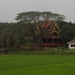 de nabij gelegen tempel