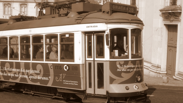 2009 a 61 Portugal Lissabon Tram 28_0002