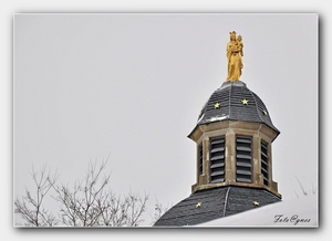 toren van de kapel 19 januari sneeuw wandeling in Geraardsbergen-