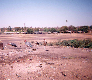 zicht op Isaka in 1992 , is nu een moderne dry port