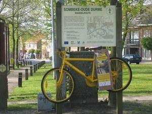 Elversele,Dorpsplein.030506