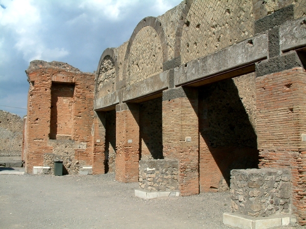 Pompeii _Winkeltjes (tabernae) in het Macellum
