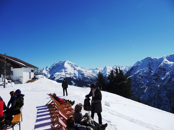 zonnebaden op de Jchelspitze