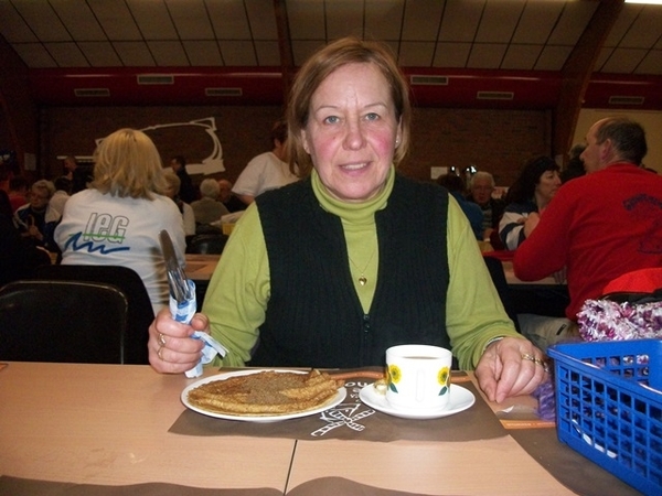 05-Eerst een pannenkoek alvorens de 10km...te wandelen