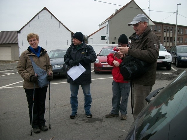 003-Met allemaal pajotten......