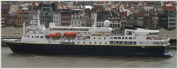 Cruiseship National Geographic Explorer ...