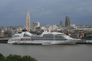 Cruiseship Seabourn Quest ...