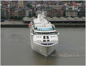 Cruiseship Silver Cloud ... Silversea Cruises.