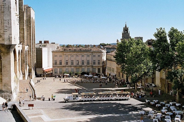 Provence _Avignon _Plein onder het Pausenpaleis