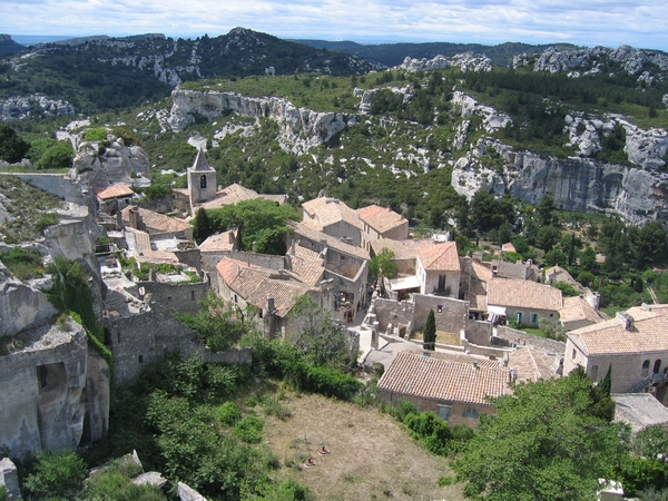 Provence _Les Baux de Provence _overzicht over het dorp