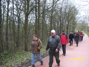 Wandelen naar het fort Midzelen - 11 april 2013