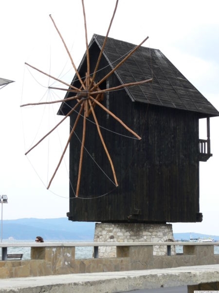 Bulgarije-Nessebar_windmolen