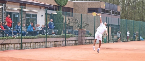 52 (2)