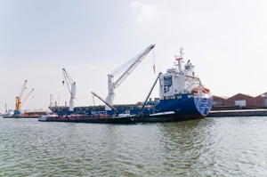 Zeeschip en bunkerschip (leveren van brandstof)