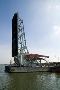 oosterweelbrug (totaal 150 ton waarvan 80 tegengewicht)