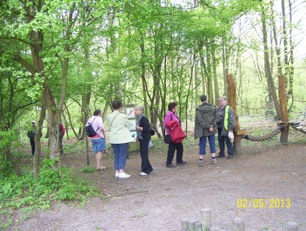 Wandeling naar Domein Roosendael - 2 mei 2013