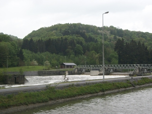 060-Stuwen v.d.Boven-Maaas in Waulsort