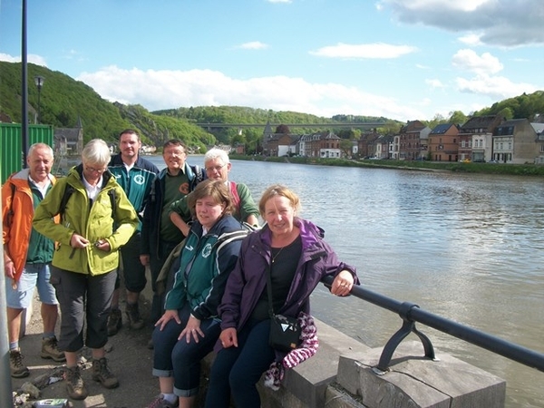 195-Alle pajotten te samen op de foto....na 20km...