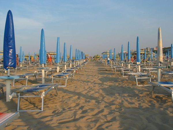 VN9_Riccione strand  3