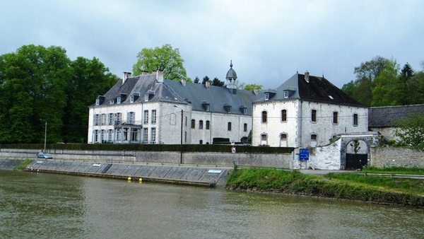 marche batteurs de cuir dinant