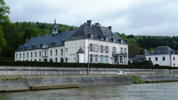 marche batteurs de cuir dinant