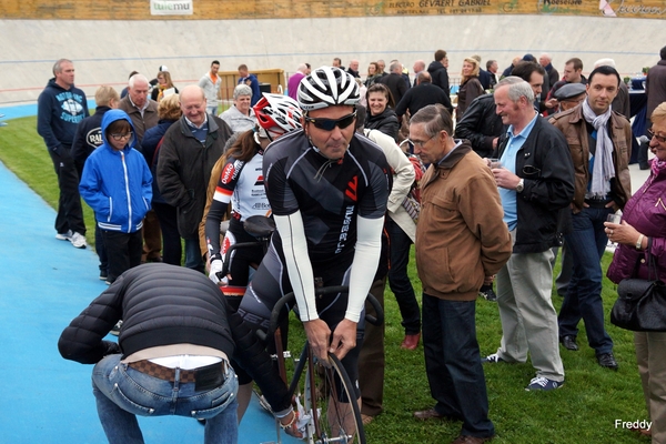 Team Museeuw aan de start