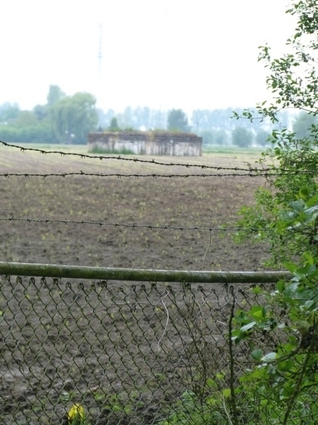 11-In de verte bunker uit W.OII