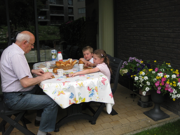 71) Samen smullen