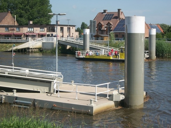 19-Veerdienst in Schellebelle