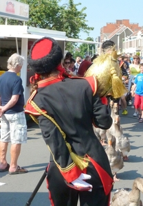 Straatartist met ganzen