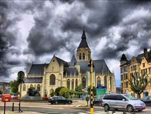 VILVOORDE KERK HDR.
