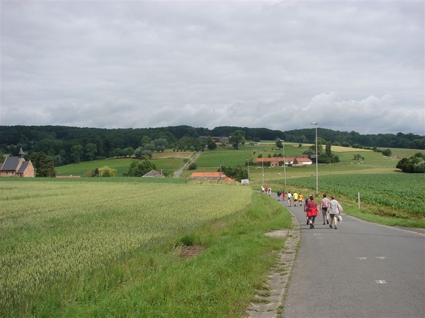 2007_06_RONSE_naar de berg voor het rustpunt