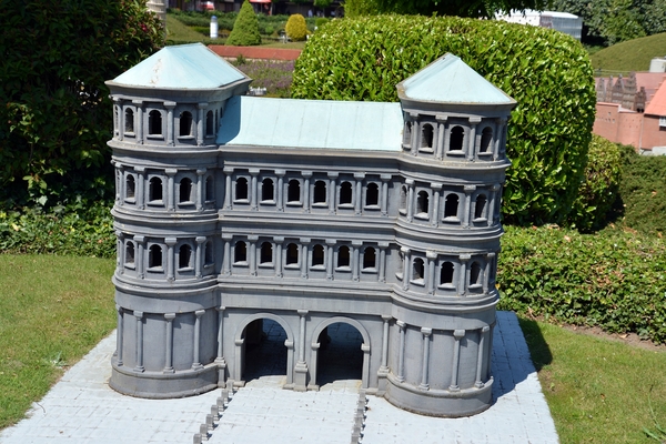386 Trier Porta Nigra