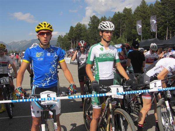 U23